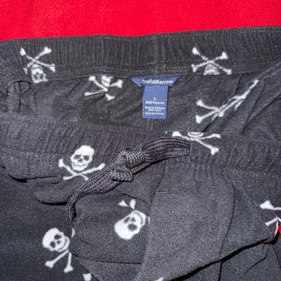 Skull & Crossbones Fleece Pants - Picture 3 of 4